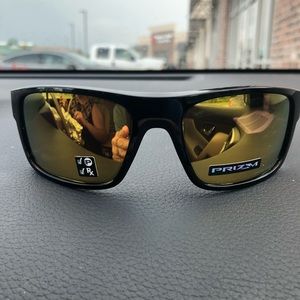 Oakley Prizm drop point glasses